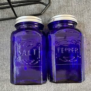 Depression Style Glass Salt and Pepper Shakers (Cobalt Blue) Cobalt Blue Carrier